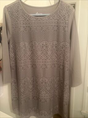 d&co Lace-Front Taupe Tunic Top